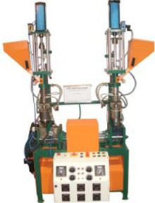 New blow molding technology allows two products of different materials produced on one machine New blow molding technology allows two products of different materials produced on one machine
