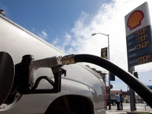 Gas prices continue to fall, may boost summer driving Gas prices continue to fall, may boost summer driving