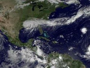 Oil companies recover from Isaac, one refinery flooded Oil companies recover from Isaac, one refinery flooded