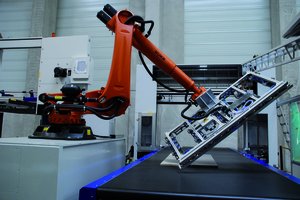 Hasta la vista, baby - the Robot revolution in foam processing Hasta la vista, baby - the Robot revolution in foam processing