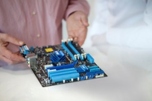 DSM is front runner in halogen-free engineering plastics solutions for high performance electronic & electrical applications DSM is front runner in halogen-free engineering plastics solutions for high performance electronic & electrical applications
