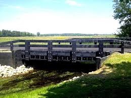 Ohio's Logan County bridge made of 100% recycled plastics, dedicated to public Ohio's Logan County bridge made of 100% recycled plastics, dedicated to public