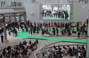 Teijin Rolls Out Eco-Friendly Green Carpet for Tokyo International Film Festival Teijin Rolls Out Eco-Friendly Green Carpet for Tokyo International Film Festival