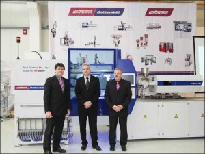 Wittmann celebrates official handover of first made in Hungary injection molding machine Wittmann celebrates official handover of first made in Hungary injection molding machine