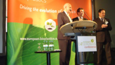 Automotive applications awarded Bioplastics prizes