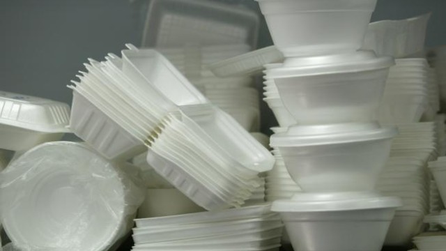 China to lift ban on disposable foamed plastic tableware