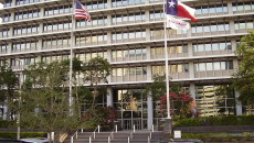 ExxonMobil projects to deliver 1 million oil-equivalent barrels by 2017