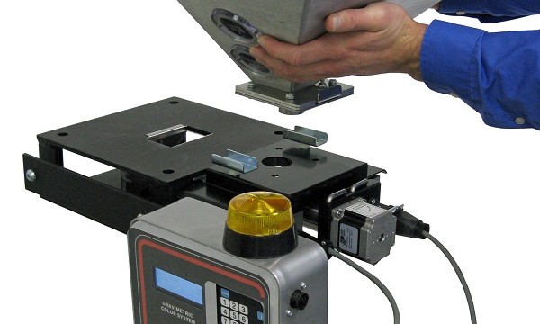 LOW-COST GRAVIMETRIC FEEDER GETS A BIG BOOST IN ACCURACY AND THROUGHPUT FROM A NEW HIGH-SPEED STEPPER-MOTOR DRIVE