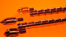 Dynamic development of screws