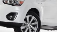 Fenders get two-cavity treatment in auto industry first