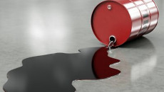 Oil Hovers Below $105 in Light May Day Trading