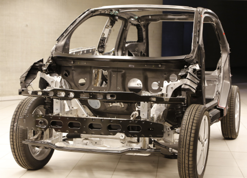 Quantum introduces carbon fibre moulding compound for automotive applications