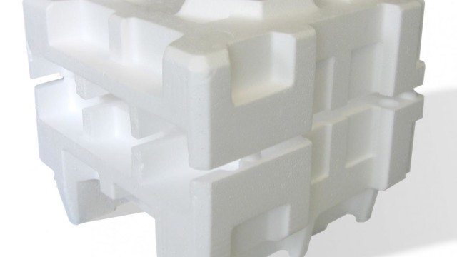 Don’t toss that post-Xmas EPS foam, recycle it