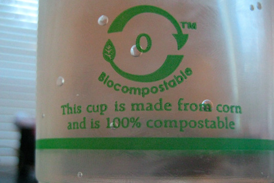 US GOVERNMENT WARNS ON “COMPOSTABLE” PLASTIC