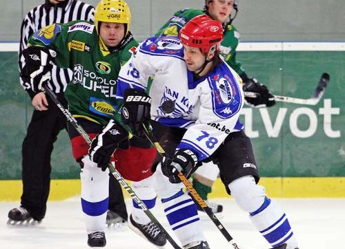 Plastics on Ice: How Plastics Advanced Ice Hockey