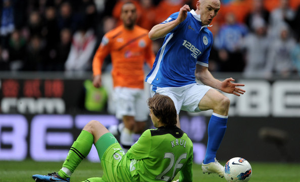 PebaxFoam® helps Pelé Sports Trinity 3E soccer boot win award